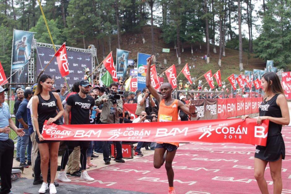 El corredor africano se impuso en la competencia y se llev&oacute; el primer lugar. (Foto:&nbsp;Sport &amp; Marketing)