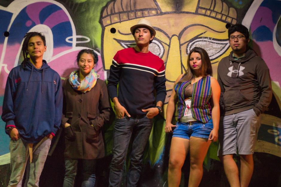 Los j&oacute;venes originarios de Ciudad Peronia buscan un mensaje de paz a trav&eacute;s de la m&uacute;sica. (Foto: Zona Roja)