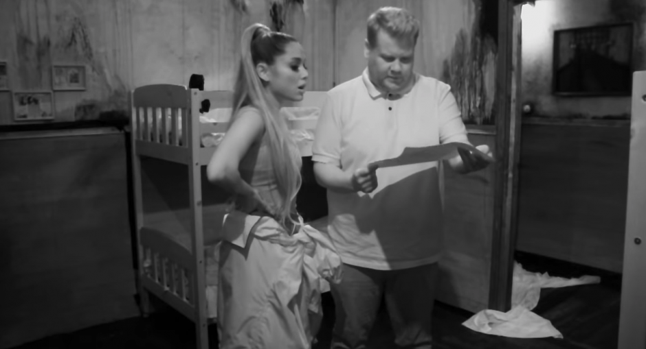 Durante el especial de Noche de Brujas, Ariana grit&oacute;, corri&oacute;, huy&oacute; y dijo que no pod&iacute;a m&aacute;s. (Foto: captura de YouTube)