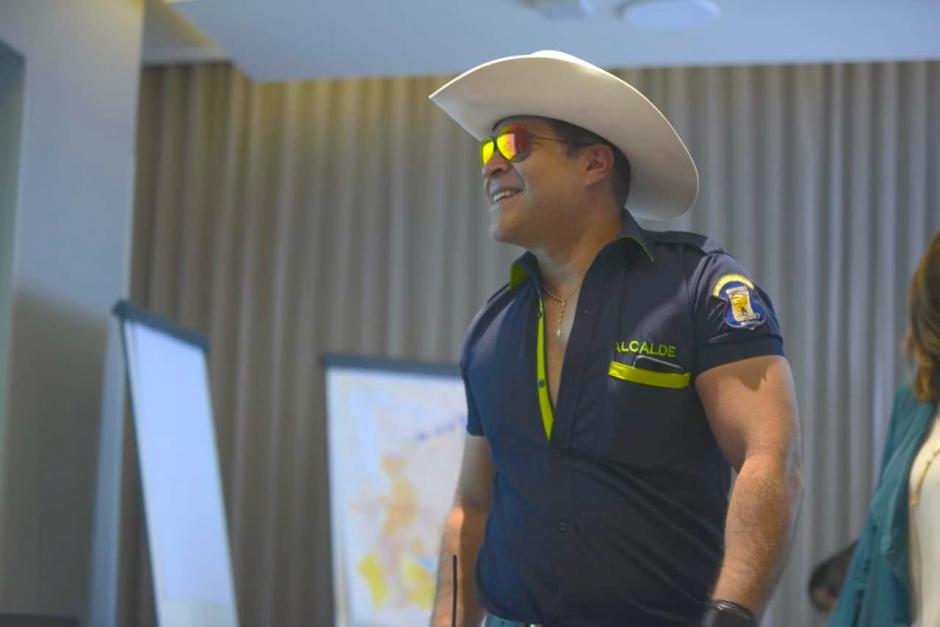 El alcalde Neto Bran se ha convertido en toda una celebridad de las redes sociales. (Foto: Wilder L&oacute;pez/Soy502)