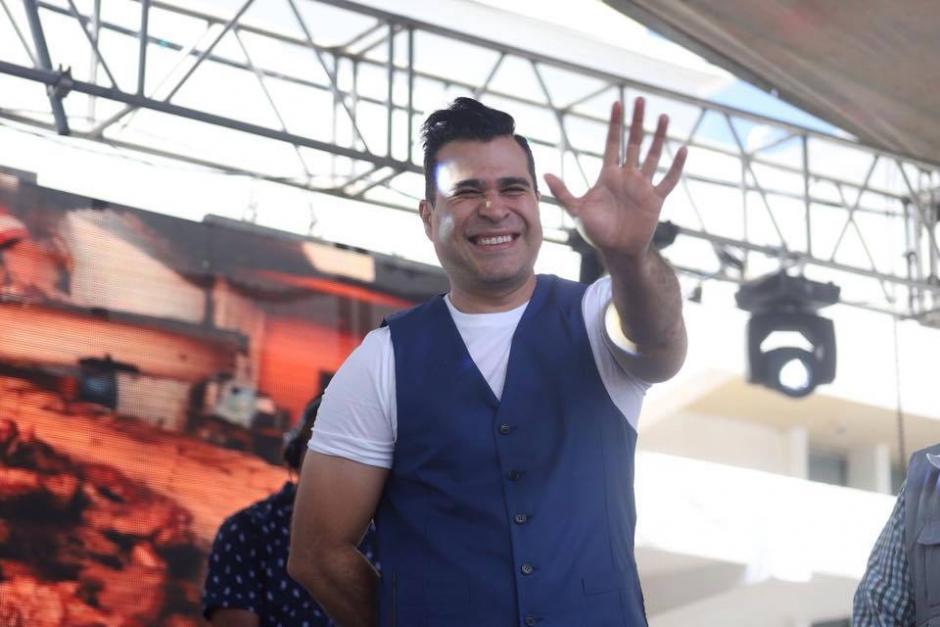 El alcalde de Mixco, Neto Bran, ahora tambi&eacute;n estar&aacute; en Whatsapp. (Foto: Archivo/Soy502)