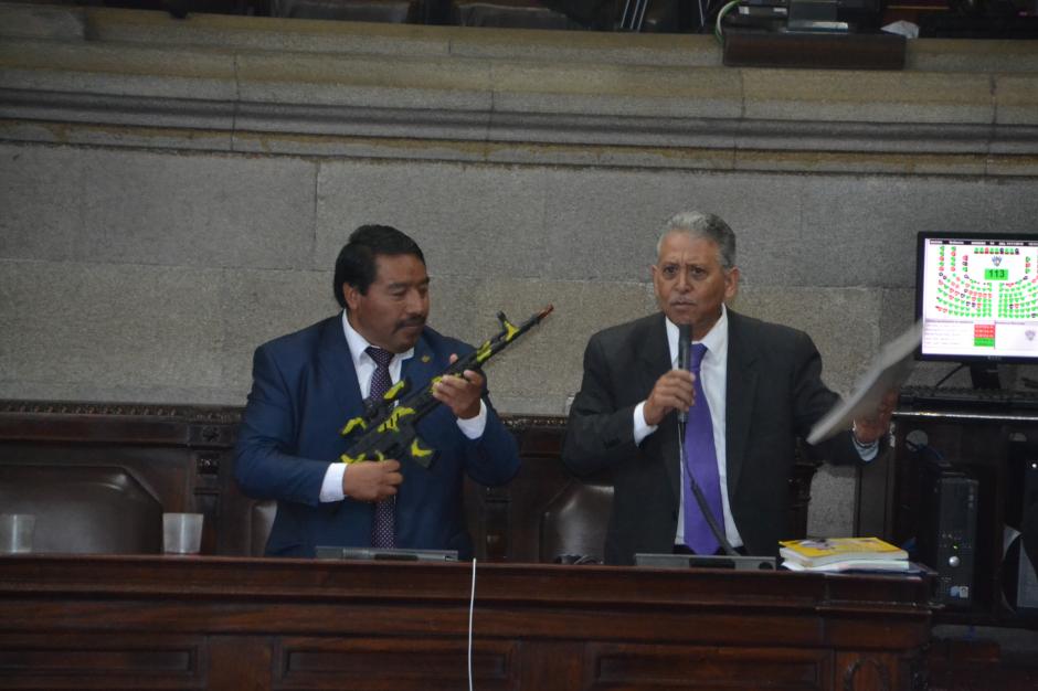 El diputado que sac&oacute; el arma pocas veces participa en el hemiciclo. (Foto: cortes&iacute;a Jos&eacute; Castro)