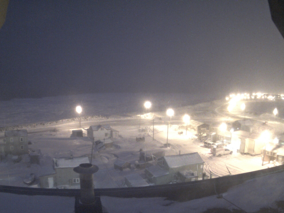 El fr&iacute;o y la oscuridad ser&aacute;n parte del paisaje durante dos meses en la ciudad de&nbsp;Utqiaġvik. (Foto: Business Insider)