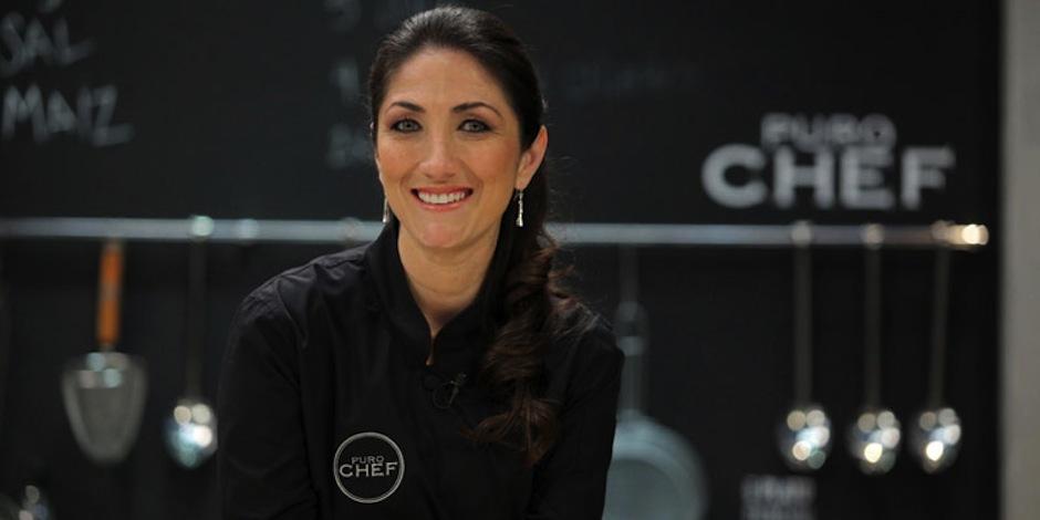 MIrciny Moliviatis mostr&oacute; su espalda con un sexy escote. (Foto: oficial)&nbsp;