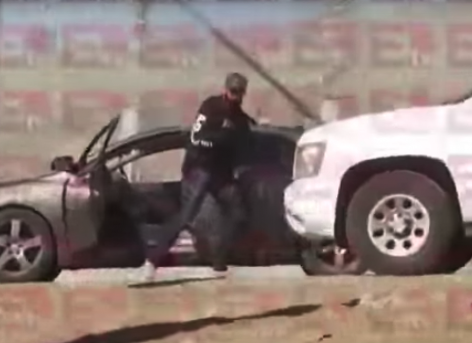 La Patrulla Fronteriza evitó el ingreso de los migrantes hondureños. (Foto: captura de pantalla)