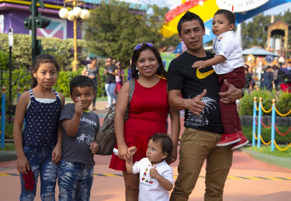 Muchos visitantes recorrieron las instalaciones de Mundo Petapa para disfrutar de las distintas actividades programadas. (Foto: Victor Xiloj / Soy502)