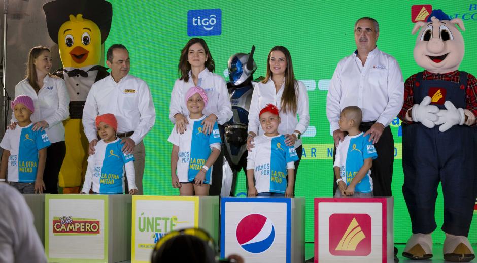 Tigo, Pollo Campero, Pepsi y G&T Continental se unen nuevamente a Ayuvi para salvar ni&ntilde;os con c&aacute;ncer. (Foto: George Rojas/Soy502)