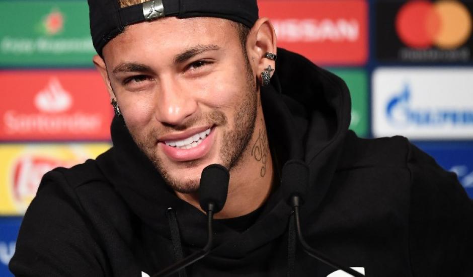 El brasileño tiene en mente hacer un buen papel en la Liga de Campeones con el PSG. (Foto: AFP)