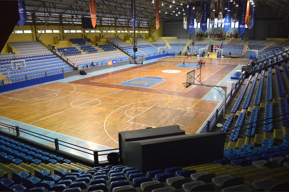 La duela del Gimnasio Teodoro Palacios Flores ser&aacute; cambiada. (Foto: Rudy Mart&iacute;nez/Soy502)