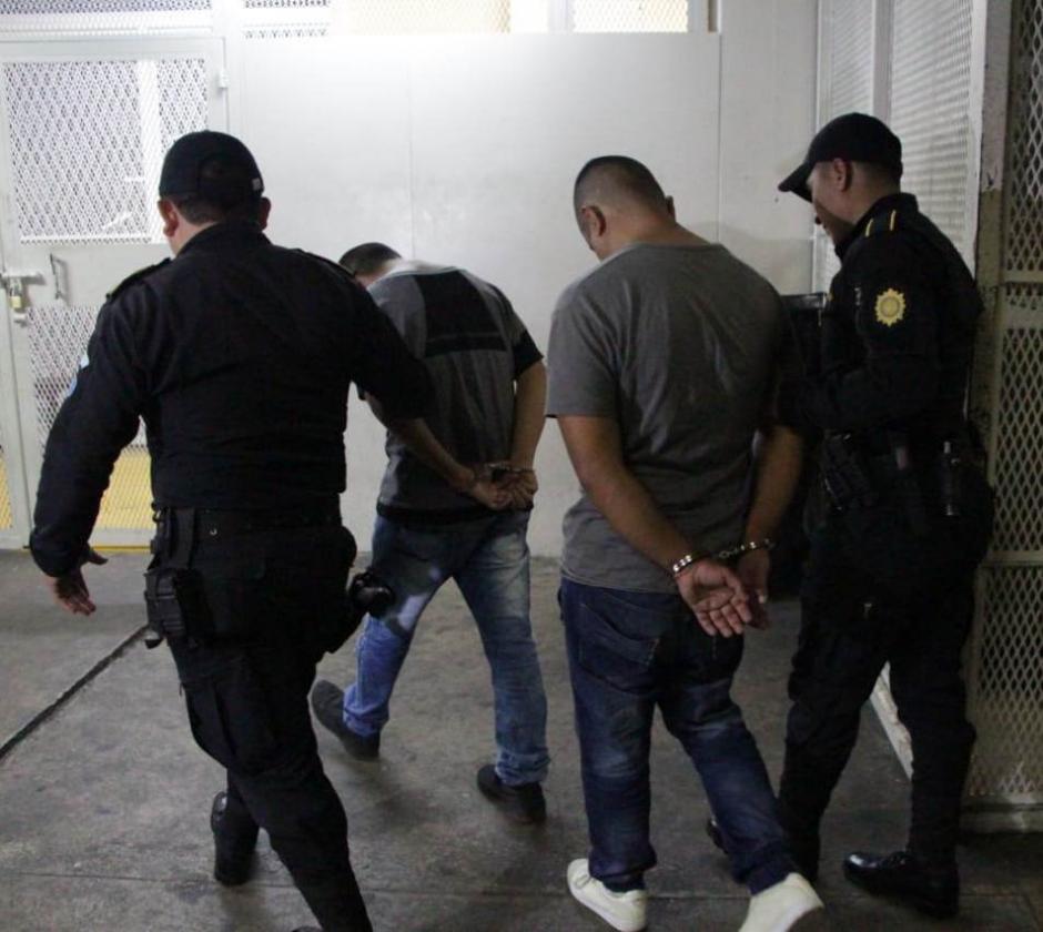 La PNC capturó a dos hombres presuntamente responsables de atacar a balazos a un turista de Dinamarca. (Foto: PCN)