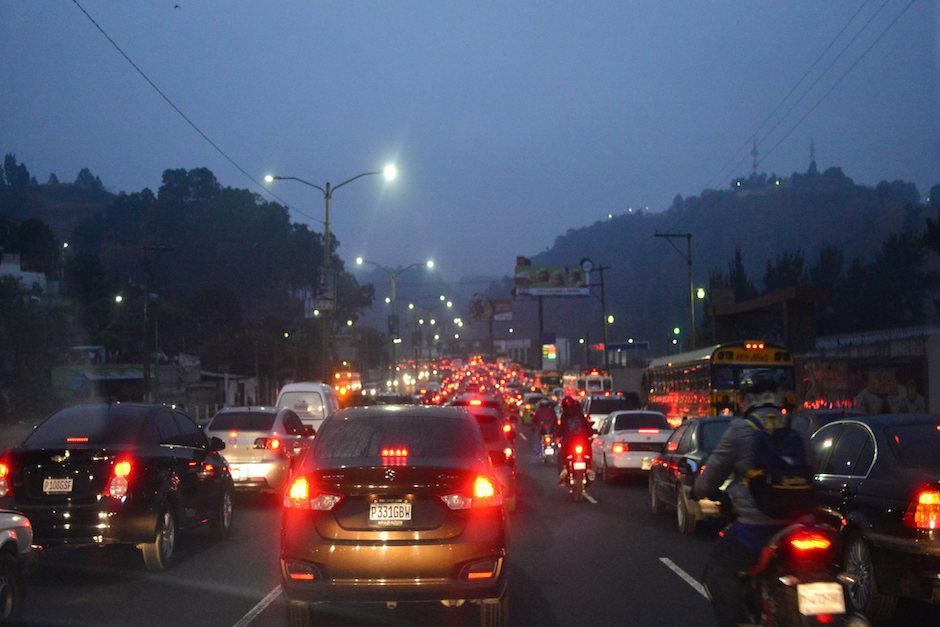En el lugar est&aacute; cerrado uno de los carriles en direcci&oacute;n hacia Oriente. (Foto: Archivo/Soy502)