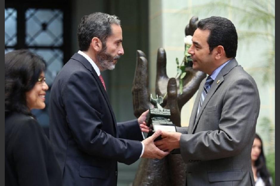 En septiembre de 2016, el presidente Jimmy Morales, también nombró al diplomático como embajador de la Paz. (Foto: archivo Consulado de Colombia en Guatemala)