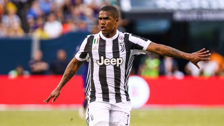 El jugador de la Juventus perdi&oacute; la cabeza y atac&oacute; a un rival. (Foto: ESPN)
