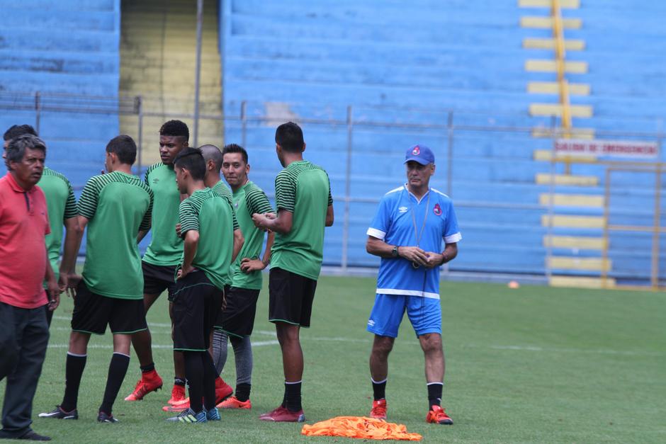 Horacio Cordero vuelve a dirigir a Municipal. (Foto: Luis Barrios/Soy502)