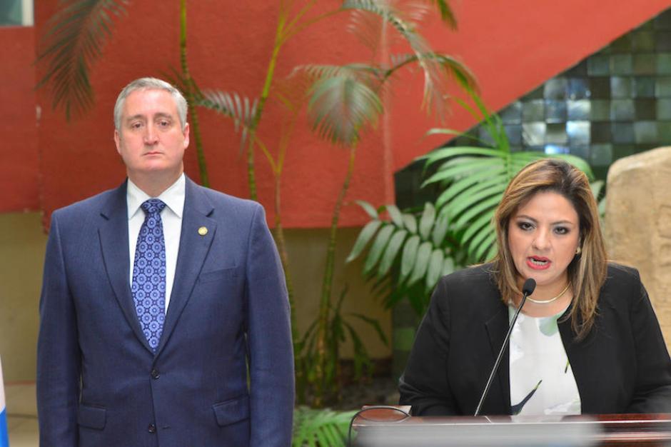 La canciller, Sandra Jovel, y el ministro de gobernación, Enrique Degenhart, le pusieron un ultimátum a Naciones Unidas para iniciar el proceso de cambio de Comisionado. (Foto: Jesús Alfonso/Soy502)