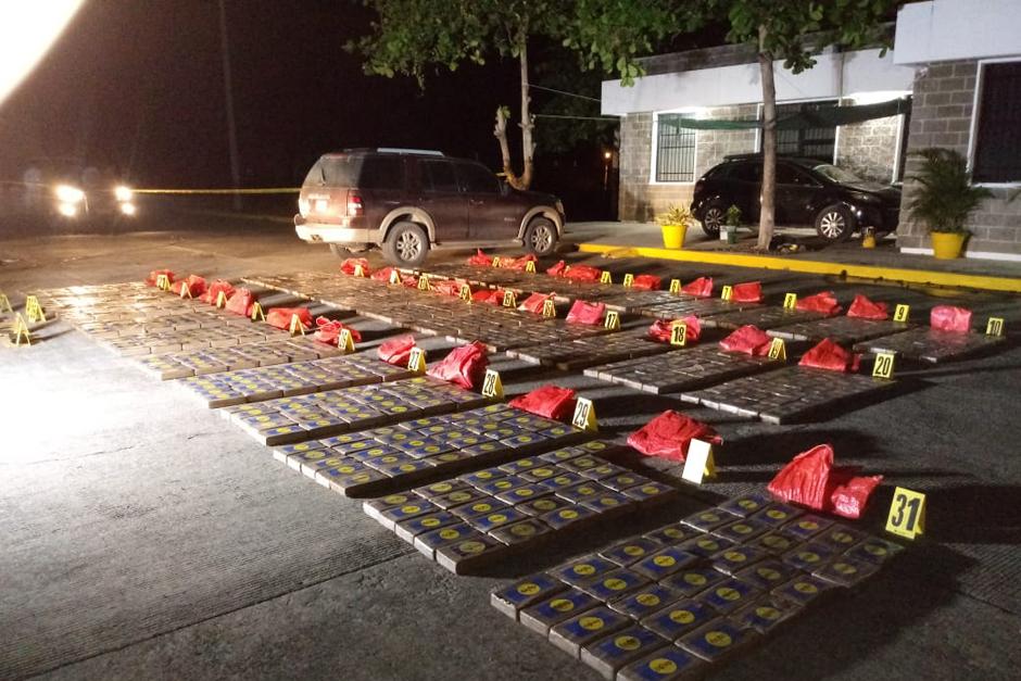 Un enorme cargamento de coca&iacute;na fue localizado en el interior de un veh&iacute;culo. (Foto: Ministerio P&uacute;blico)