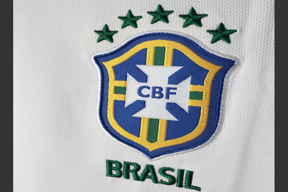 La nueva camiseta de la Selecci&oacute;n de Brasil tiene una historia "maldita". (Foto: TyCSports)