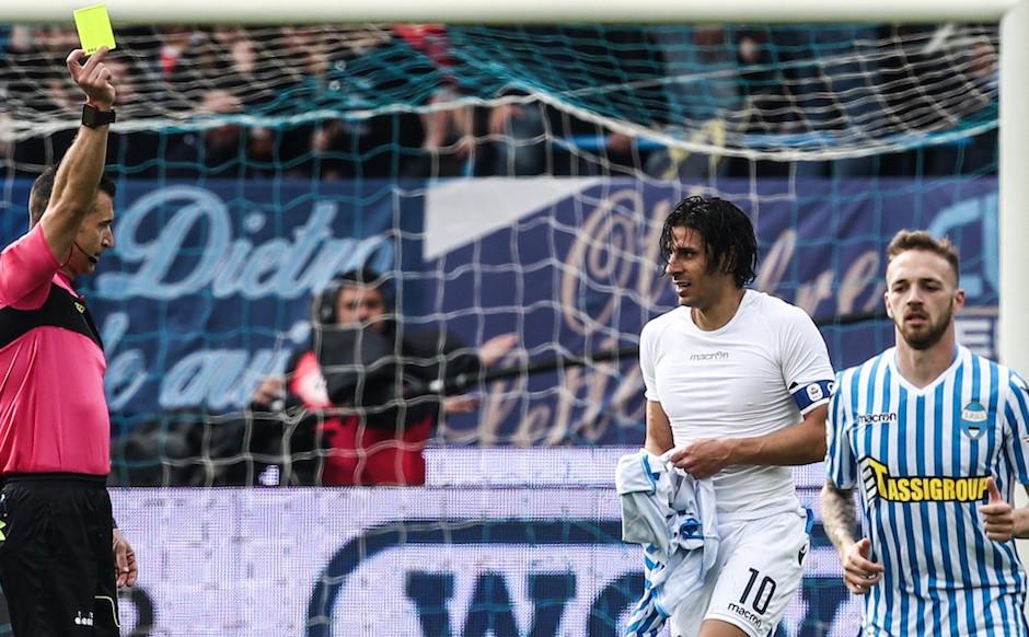 Sergio Floccari fue amonestado por su alocada celebraci&oacute;n. (Foto: AFP)