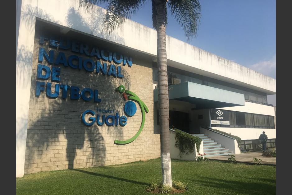 Buscan frenar las elecciones en la Fedefutbol mediante demanda ante un Tribunal Arbitral Internacional. (Foto: Soy502)