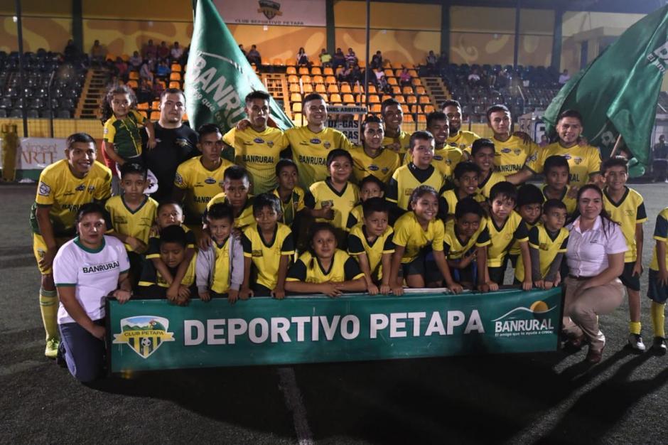 El cuadro petapense ha tratado de sobrellevar a cuestas la cruz pesada del descenso. (Foto: Liga GT)