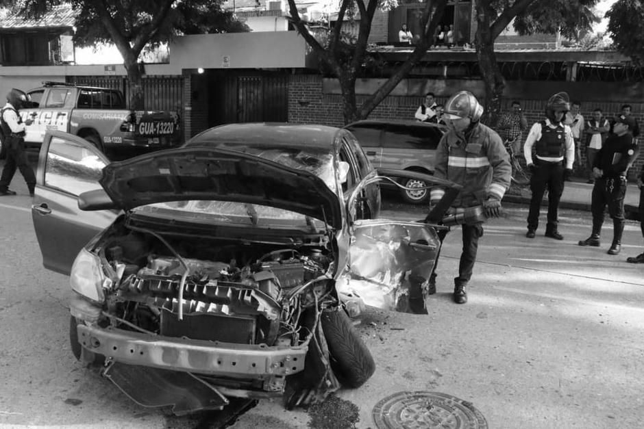 Una mujer result&oacute; herida y otra m&aacute;s falleci&oacute; en el accidente. (Foto: Bomberos Municipales)&nbsp;