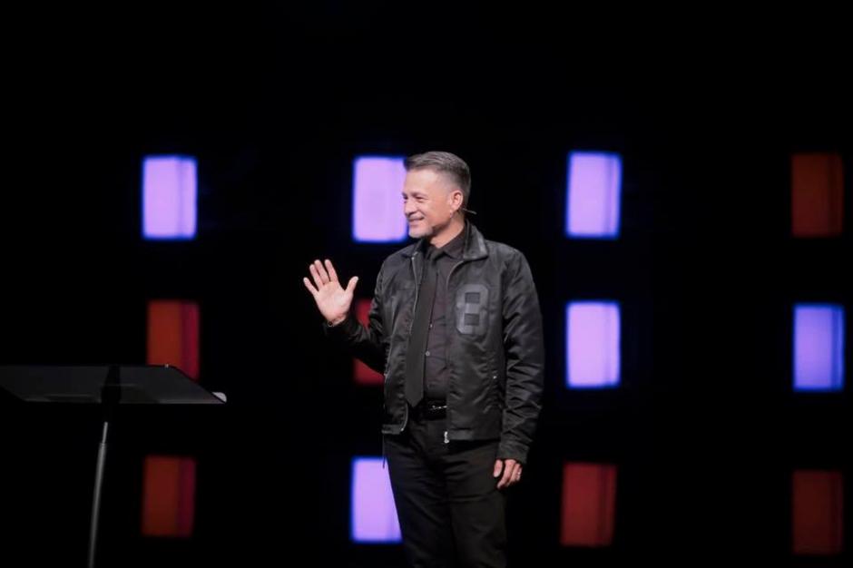 José Juan se llama el nuevo nieto del líder de Casa de Dios. (Foto: Pastor Cash Luna/Facebook)