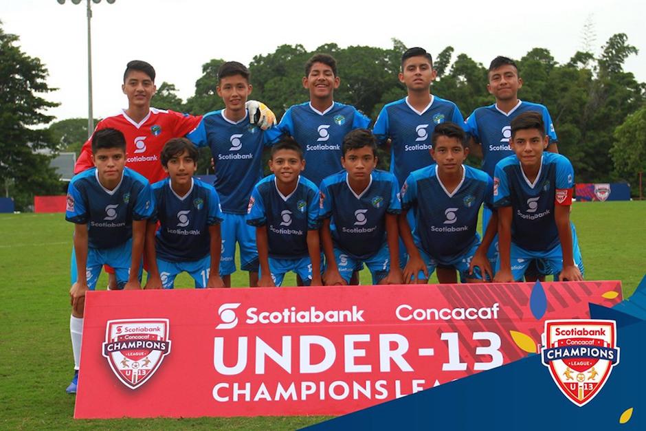 El equipo titular de Comunicaciones en la Liga Concacaf Sub-13. (Foto: Concacaf)
