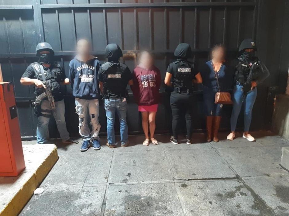 Los responsables de fingir un secuestro fueron capturados por la PNC. (Foto: Mingob)&nbsp;