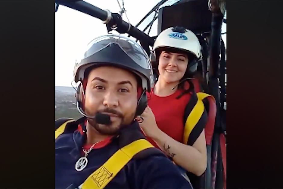 La pareja public&oacute; un video del viaje minutos antes del accidente. (Foto: Captura)