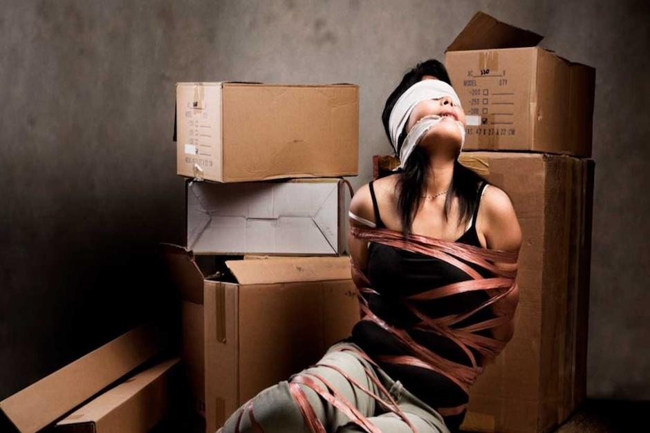 La adolescente británica de 19 años fue hallada en su vivienda (Foto: almomento.mx)