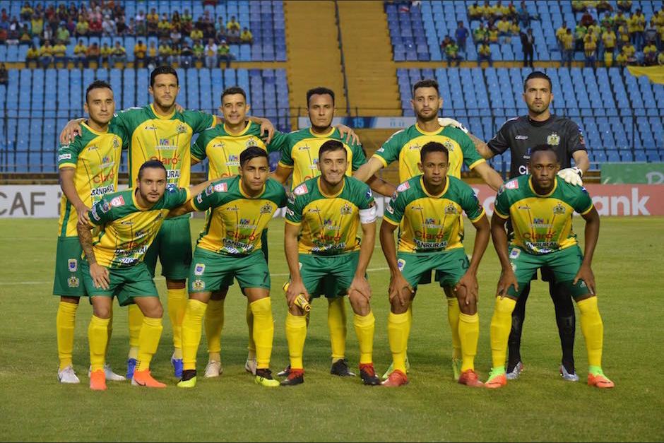El cuadro titular de Guatemala para el juego ante Comunicaciones, en la Liga Concacaf. (Foto: Rudy Mart&iacute;nez/Soy502)