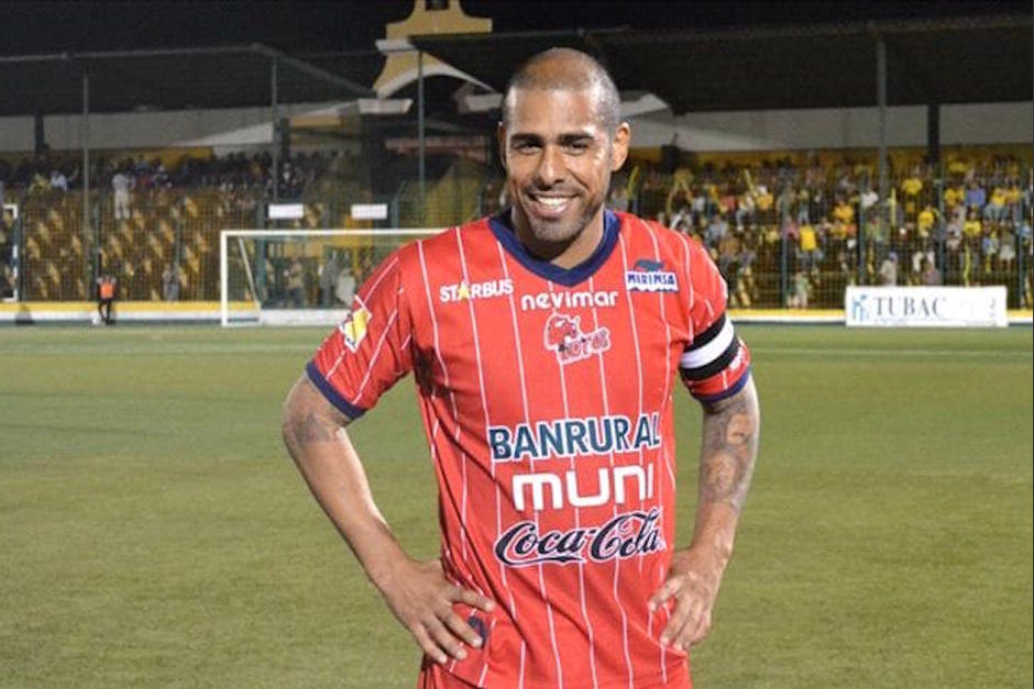 Gustavo Betancur sufrió un terrible accidente cuando regresaba de jugar al fútbol. (Foto: Facebook)