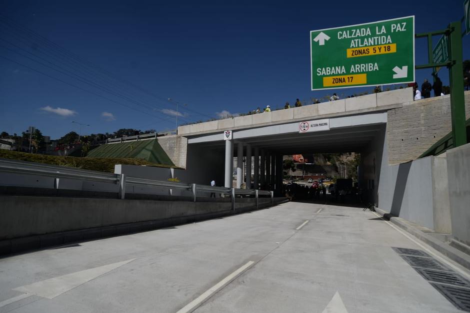 El paso a desnivel m&aacute;s grande de la ciudad de Guatemala fue habilitado este lunes 2 de diciembre. (Foto: Wilder L&oacute;pez/Soy502)