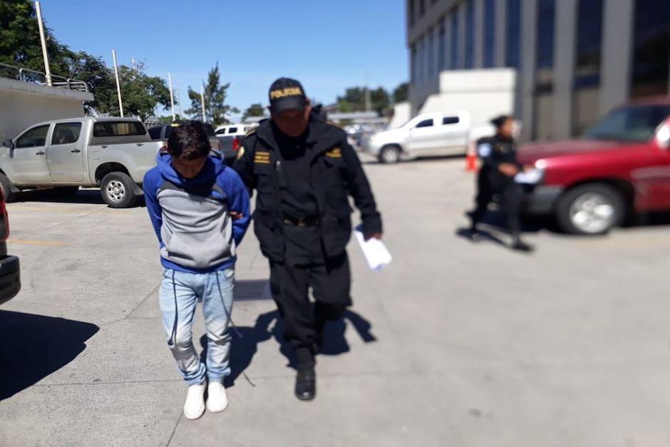 El peque&ntilde;o sali&oacute; corriendo de su casa y manifest&oacute; a sus familiares que le dol&iacute;an los genitales (Foto: PNC)