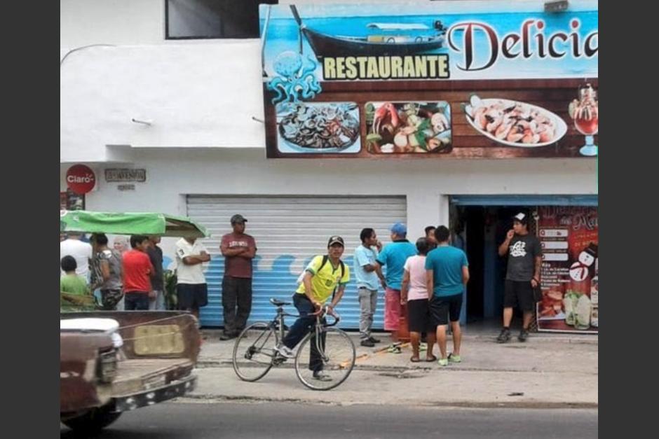 El incidente se produjo en el interior de un restaurante en Villa Canales. (Foto: Twitter)