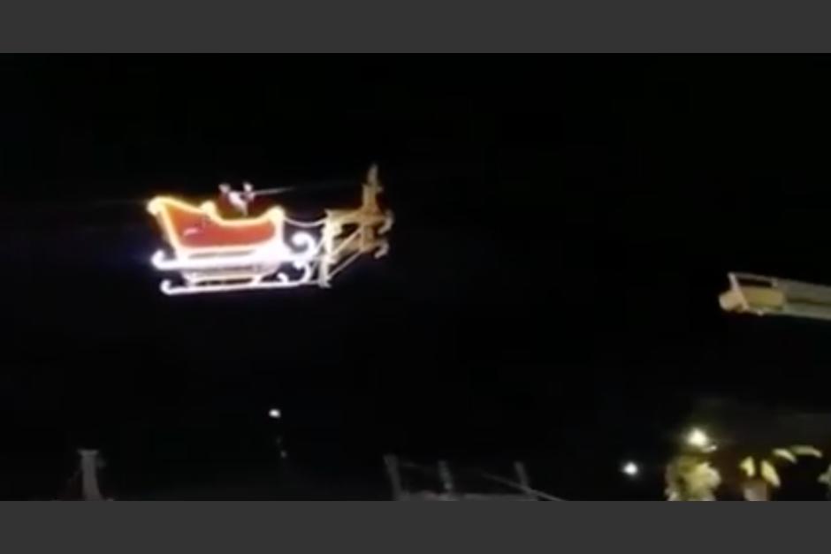 El riel por el que se transportaba no ten&iacute;a la altura adecuada. (Foto: captura de Youtube)