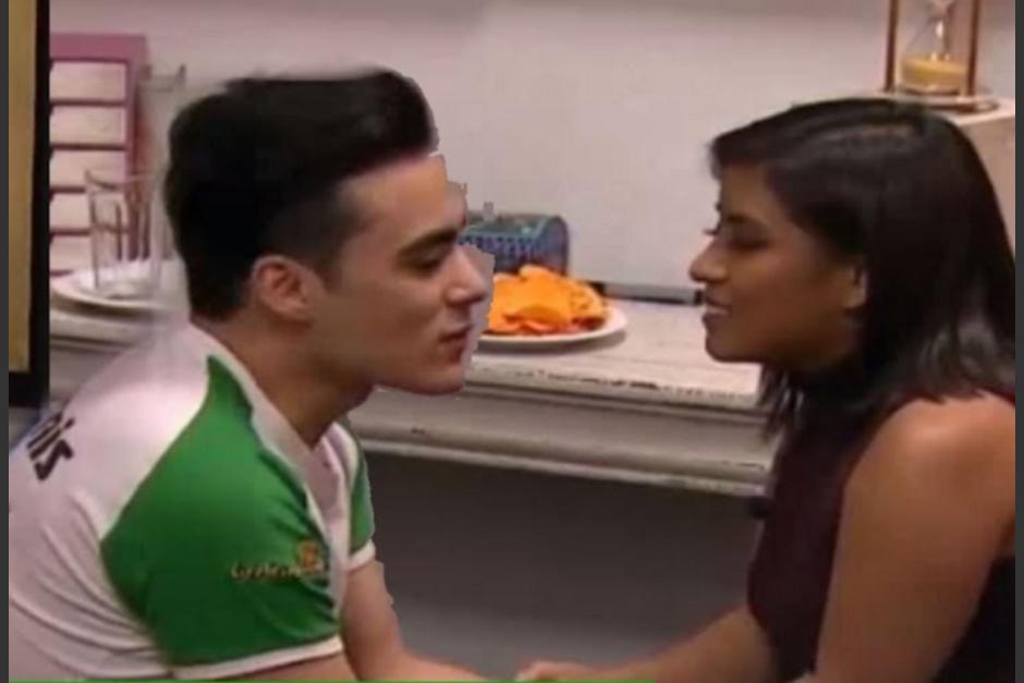 Paola Chuc llegó a ver a los alumnos de la academia. (Foto: Captura de pantalla)&nbsp;