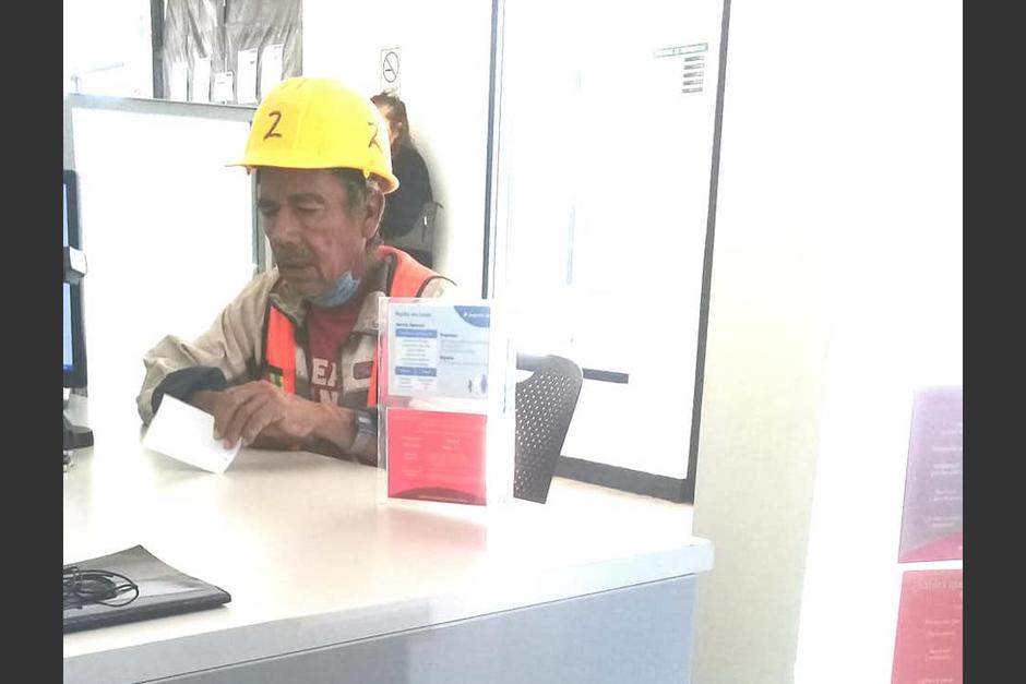 La historia de don Alberto se hizo viral y los ciudadanos lo apoyaron para recolectar el dinero y pagar la deuda. (Foto: Am&eacute;rica Leal)