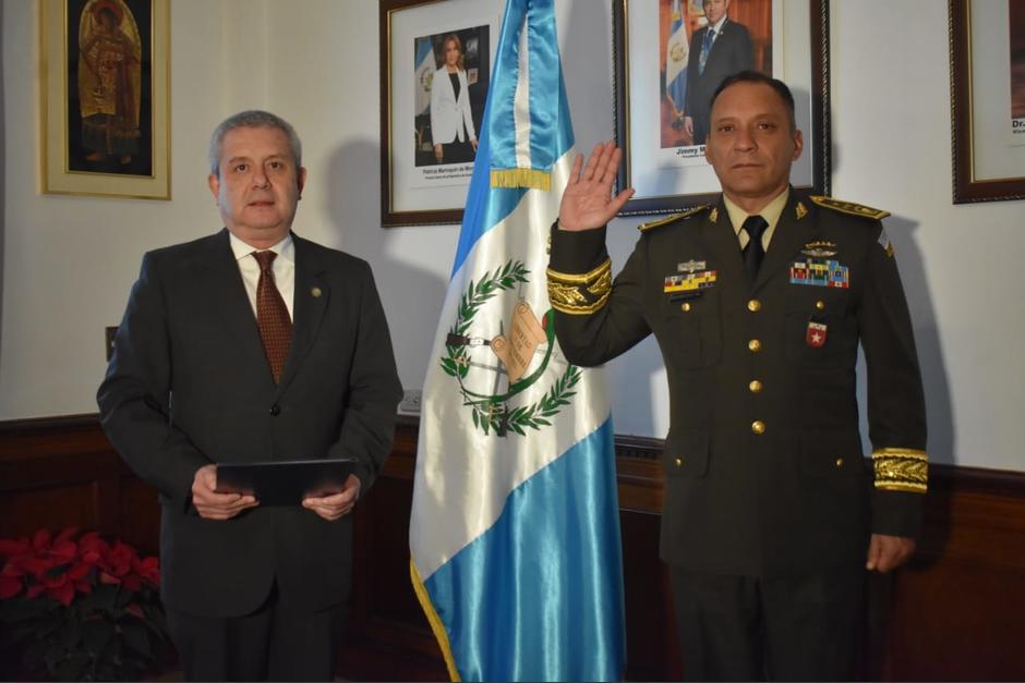El cambio en el Ministerio de Defensa fue porque Luis Miguel Ralda se retir&oacute; de la instituci&oacute;n armada. (Foto: Ej&eacute;rcito de Guatemala)