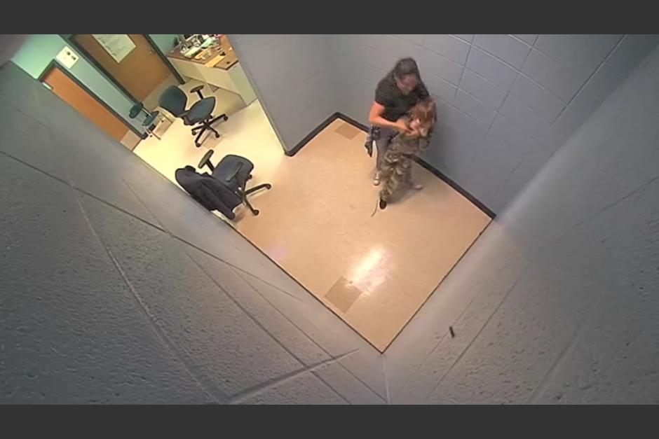 Uno de los niños que requería apoyo especial era sometido a abusos por parte de una de las maestras. (Captura Video)