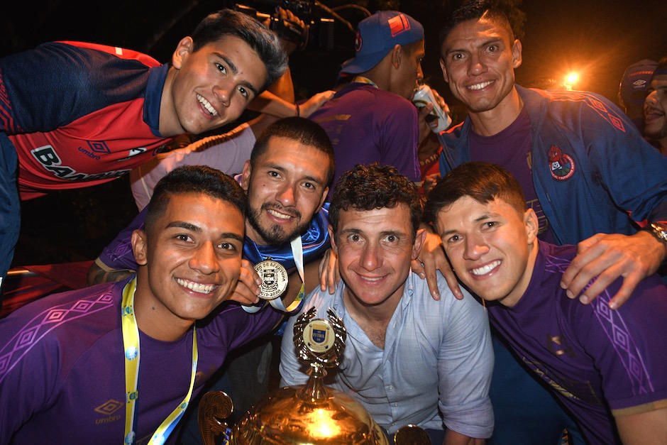 Municipal festejó con su afición el título número 31. (Foto: Rudy Martínez/Soy502)