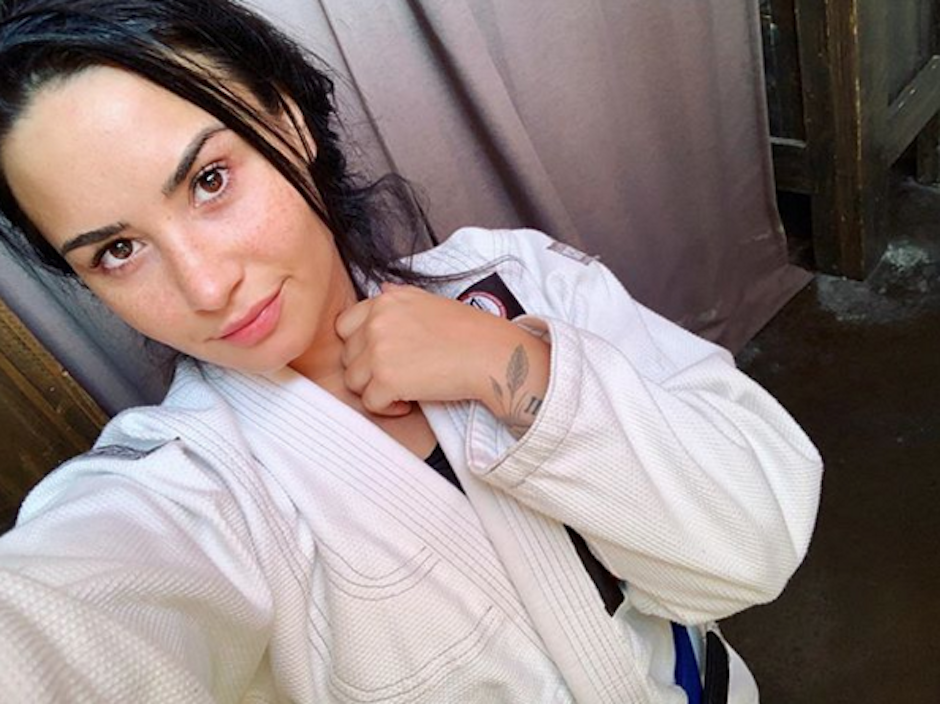 Demi Lovato presenta a su nuevo amor en redes sociales al grabarse d&aacute;ndole un beso. (Foto: Instagram)&nbsp;