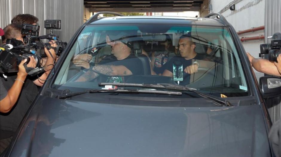 Diego Maradona salió del hospital, tras ser internado por una hermorragia estomacal. (Foto: Grupo Miled)