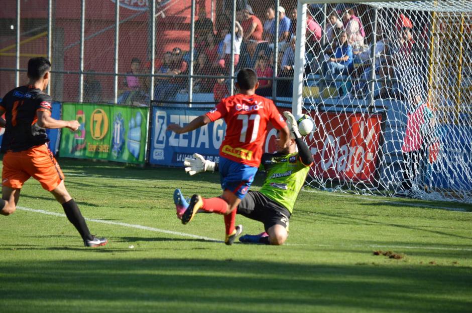 Municipal venci&oacute; al equipo &Aacute;guilas, de El Salvador, con un marcador de 3-0. (Foto: Rudy Mart&iacute;nez/Soy502)