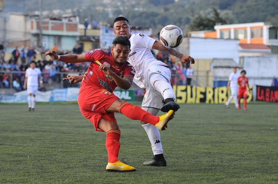 San Pedro y Comunicaciones B protagonizaron un partido recio. (Foto: Esner Navarro)