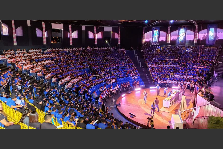 Unos 1,200 colaboradores festejaron el 30 aniversario. (Foto: cortesía Domino´s Guatemala)