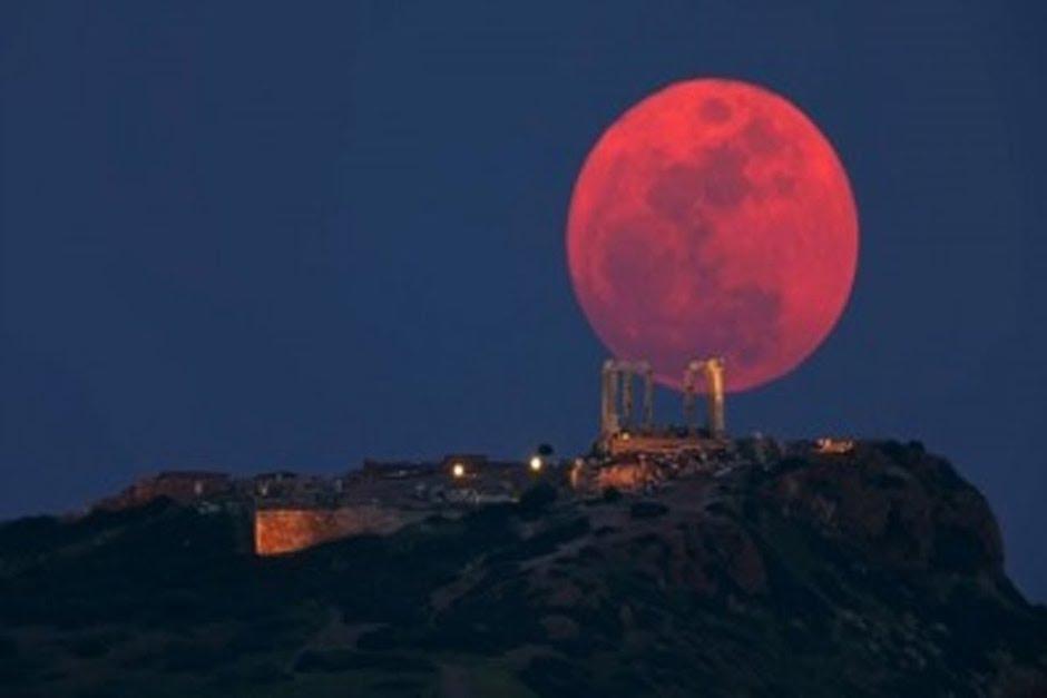 Durante el eclipse total, la luna no estar&aacute; completamente invisible sino que se ver&aacute; roja. (Foto ilustrativa: gamba.fm)