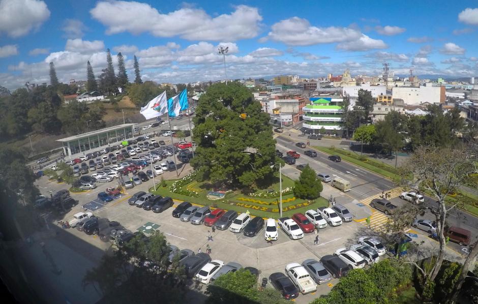 La ciudad de Guatemala es la que mayor cantidad de vecinos atiende a diario. (Foto: Fredy Hern&aacute;ndez/Soy502)