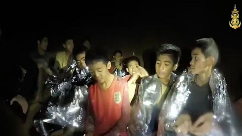 &ldquo;Los Jabal&iacute;es Salvajes&rdquo; y su entrenador: (Foto: El mundo)