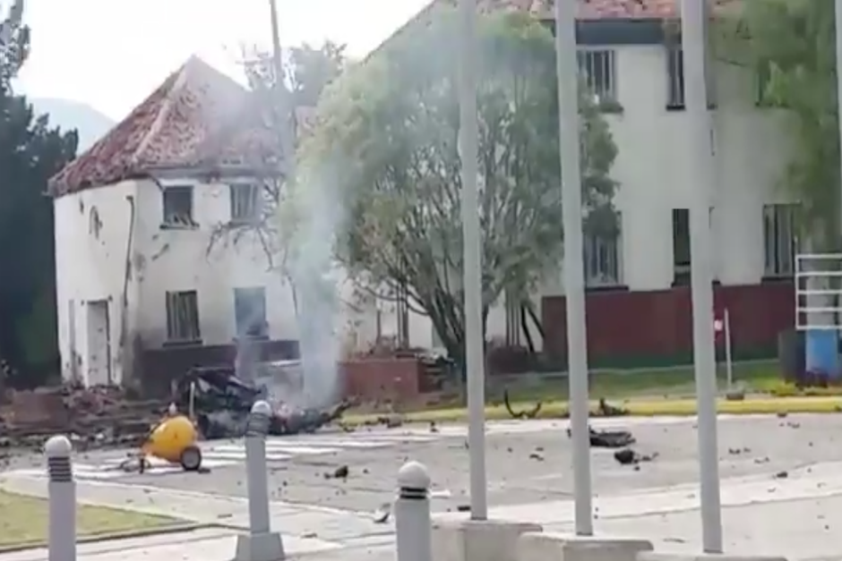 El ataque de este jueves contra la Escuela General Santander ya ha dejado nueve personas muertas (Foto: captura de pantalla)